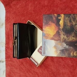 Ladies leather wallet